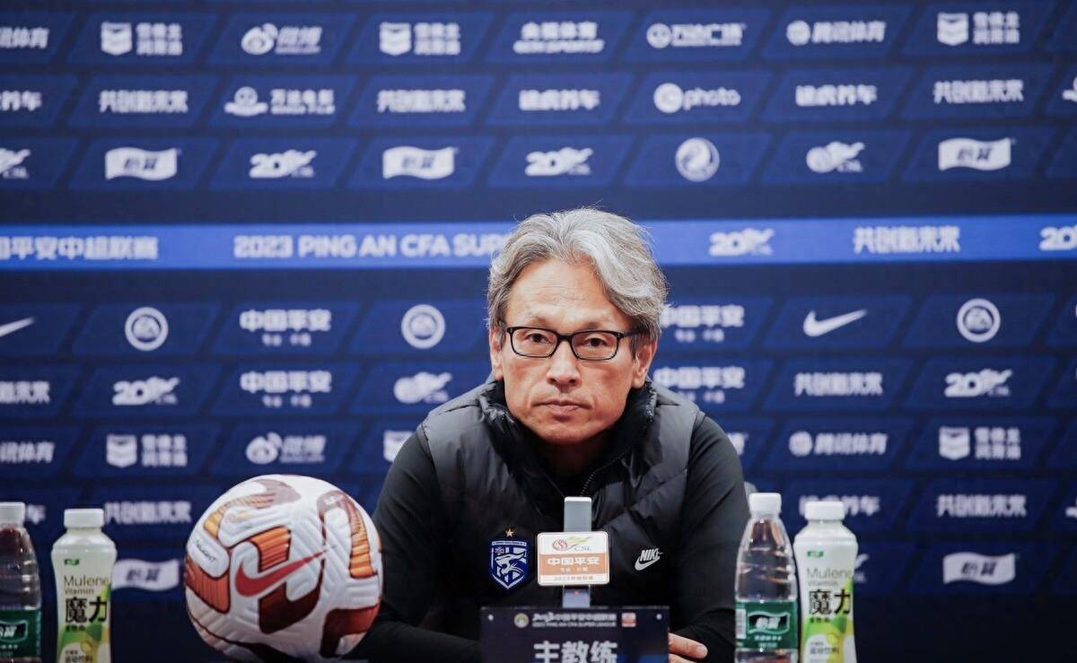 开云APP-从亚冠转会期攻防权衡到赛前武汉三镇主帅复盘，波特兰开拓者国际比赛日战术微调的简单介绍